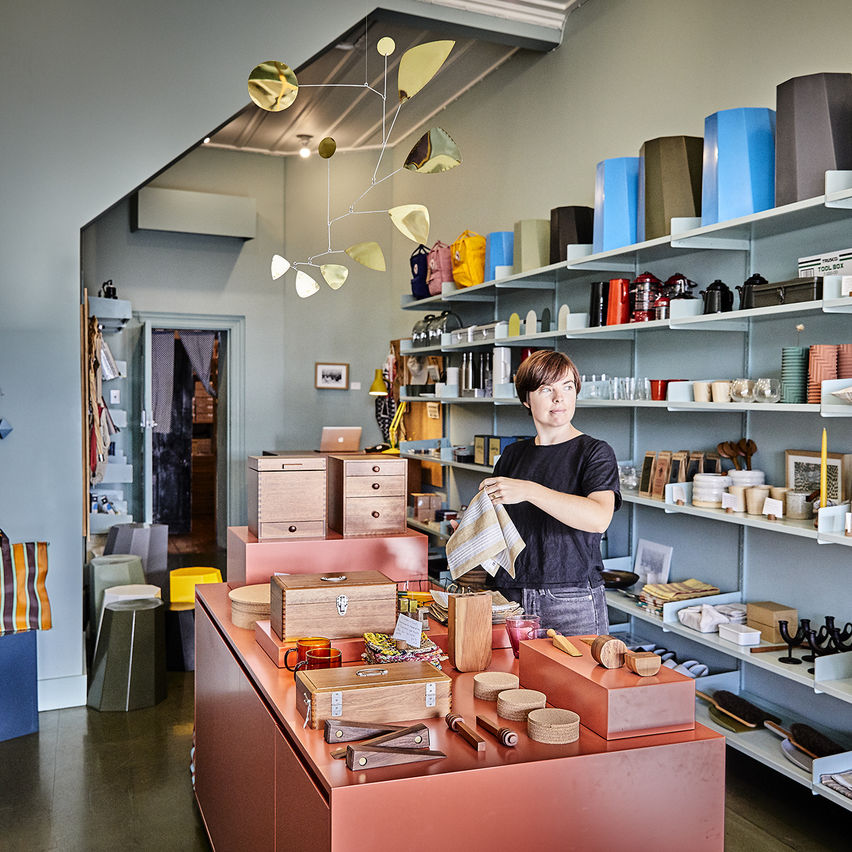 Galleries and retail